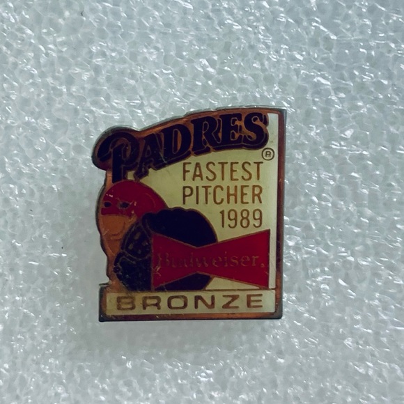 San Diego Padre collectors pin - Picture 3 of 4